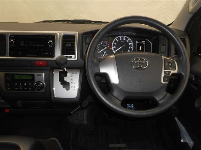 Toyota Hiace 11