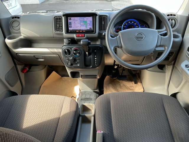 Nissan NV100 Clipper 4