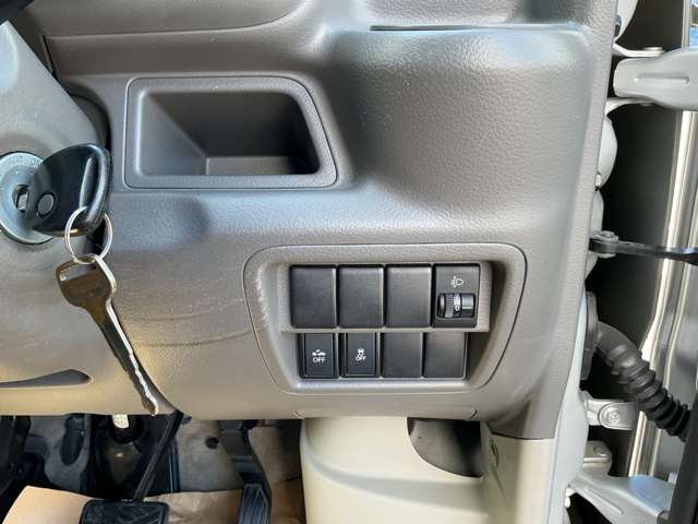 Nissan NV100 Clipper 11