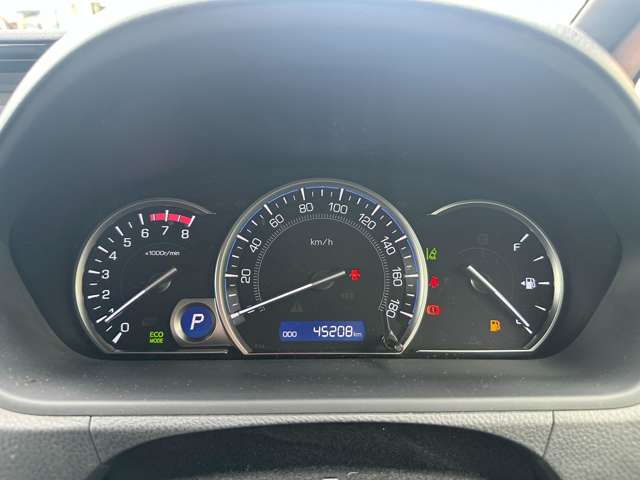 Toyota Esquire 8