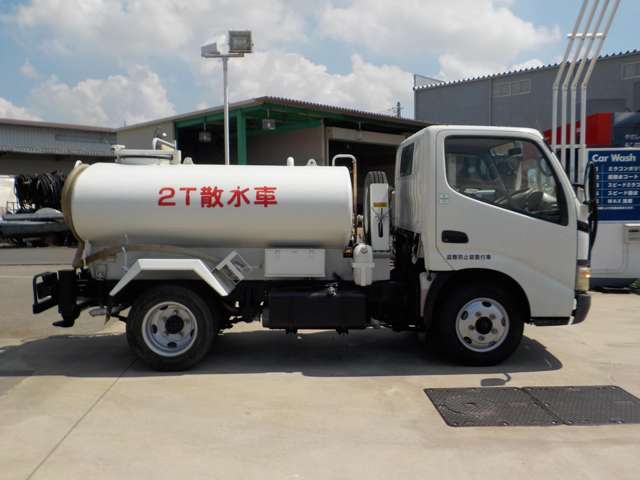 Hino Dutro 6