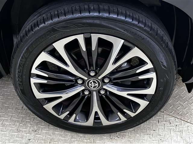Toyota Yaris Cross 5
