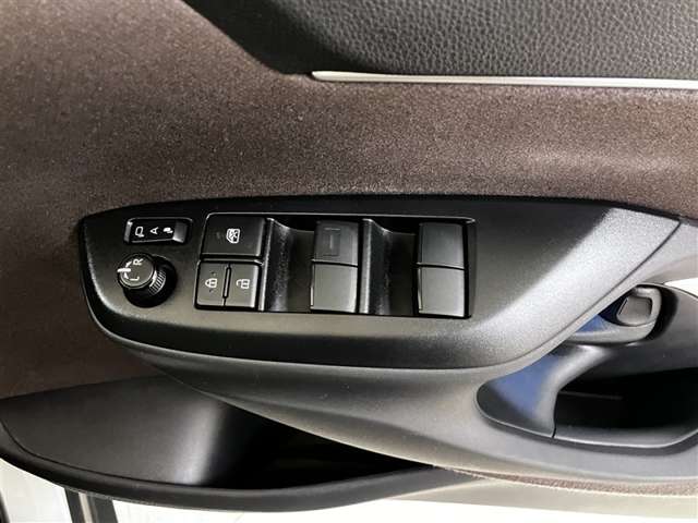 Toyota Yaris Cross 8