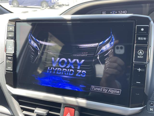 Toyota Voxy 5