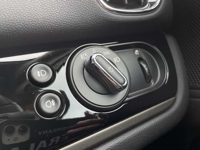 MINI Crossover 8