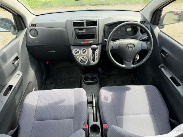 Daihatsu Mira 4