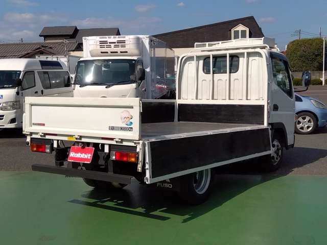 Mitsubishi Fuso Canter 9