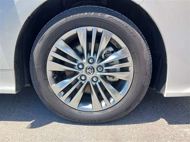Toyota Alphard 12