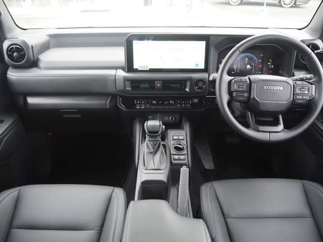 Toyota Land Cruiser FJ 8