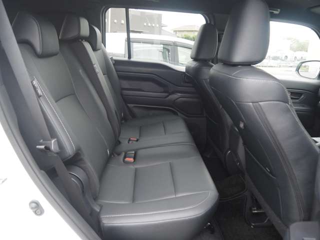 Toyota Land Cruiser FJ 10