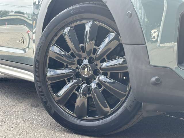 MINI Crossover 8