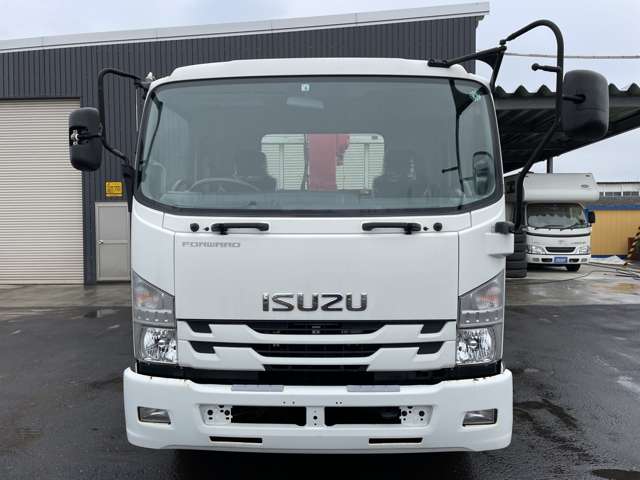 Isuzu Forward 2