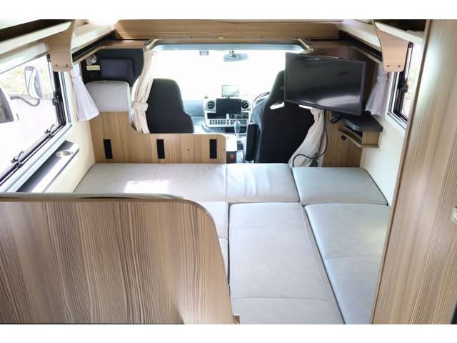 Toyota Camroad 11