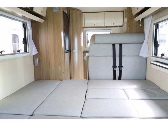 Toyota Camroad 8