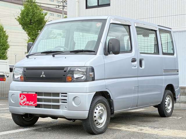 Mitsubishi Minicab Van 9