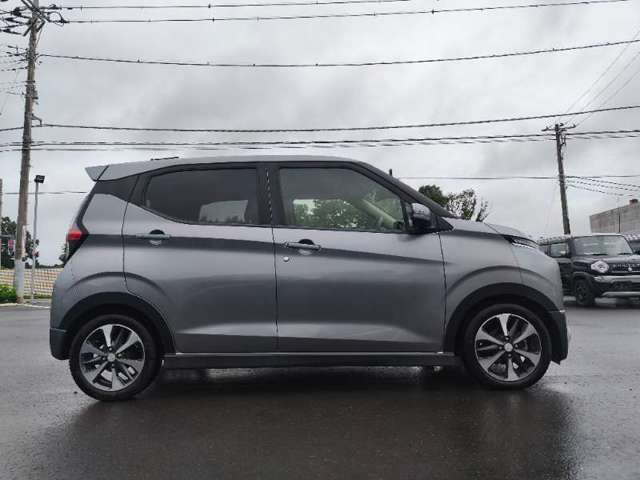 Mitsubishi eK X 9