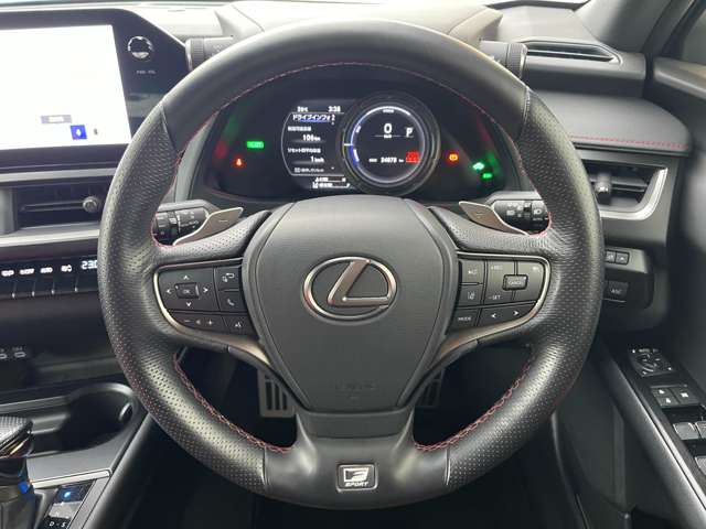 Lexus UX 7