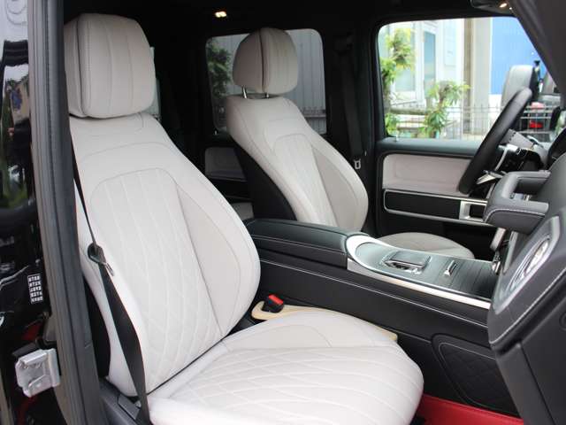Mercedes-Benz G-Class 12