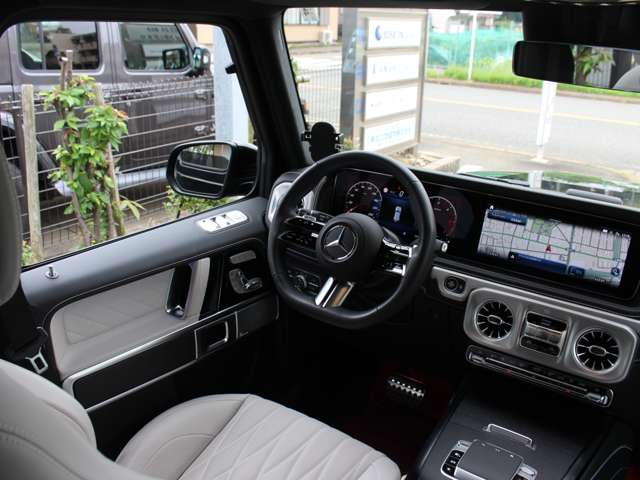 Mercedes-Benz G-Class 7