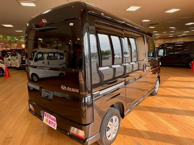 Daihatsu Atrai 7