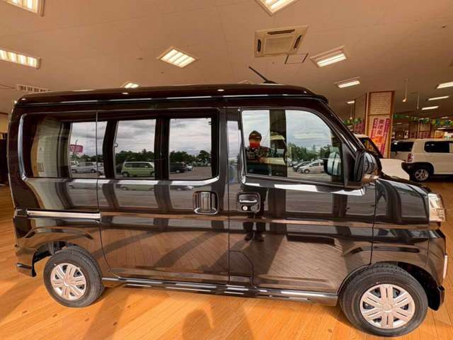 Daihatsu Atrai 8