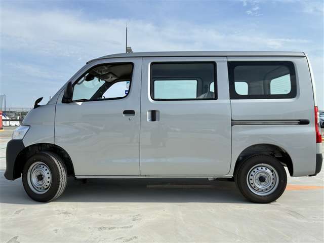 Toyota Town Ace Van 8