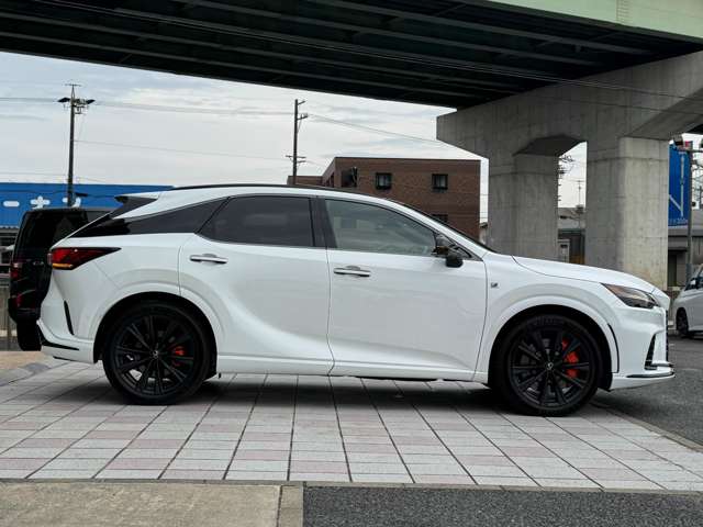 Lexus RX 7