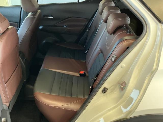 Nissan Kicks 9