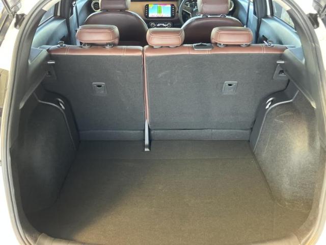 Nissan Kicks 10