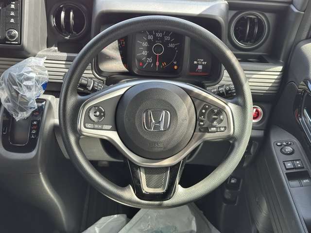 Honda N-VAN 8