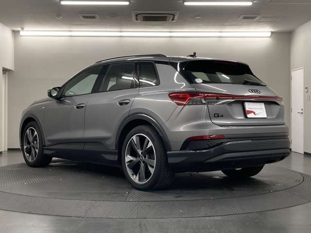 Audi Q4 e-tron 8