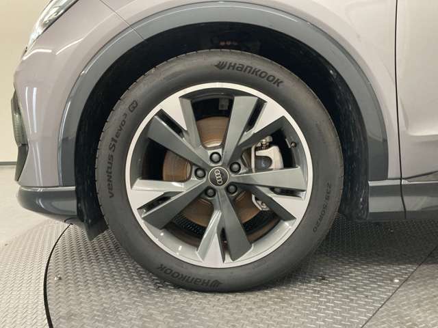 Audi Q4 e-tron 9