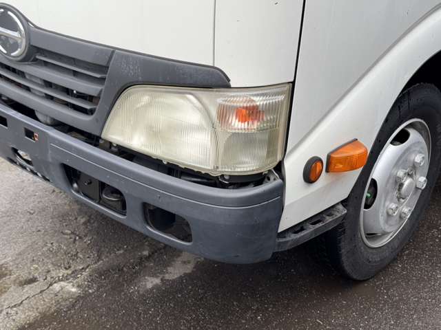 Hino Dutro 10