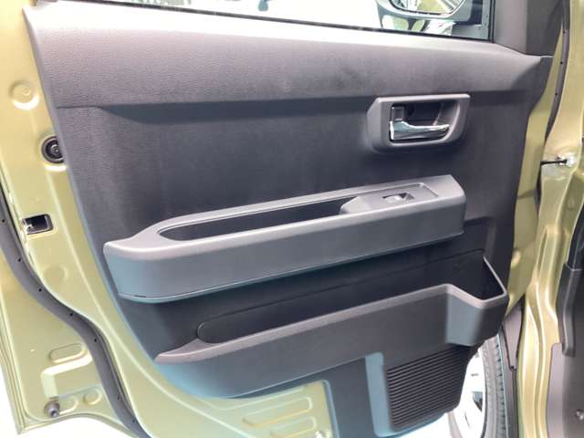 Daihatsu Atrai 7
