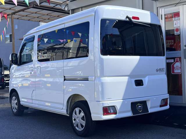 Daihatsu Hijet Cargo 7