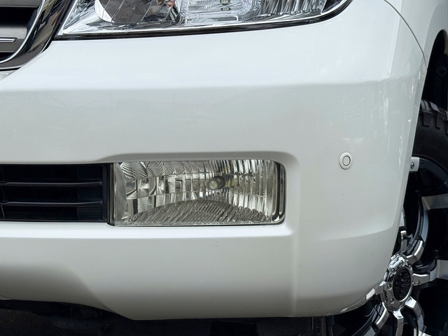 Toyota Land Cruiser 200 7