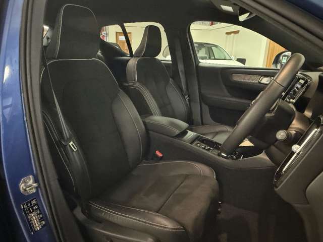 Volvo XC40 6
