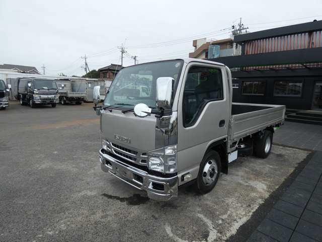 Isuzu Elf 4