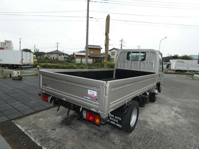 Isuzu Elf 6