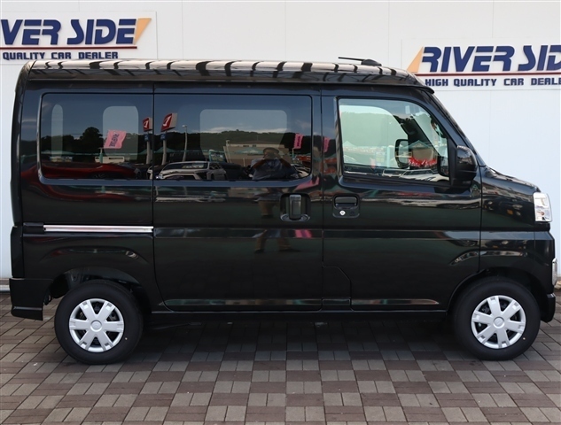 Daihatsu Hijet Cargo 5