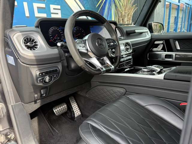 Mercedes-Benz G-Class 12