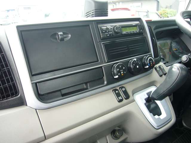 Mitsubishi Fuso Canter 4
