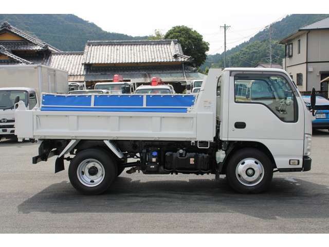 Isuzu Elf 9