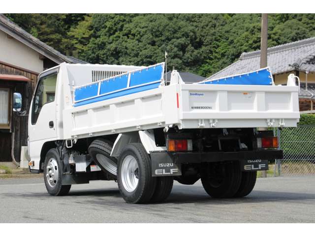 Isuzu Elf 10