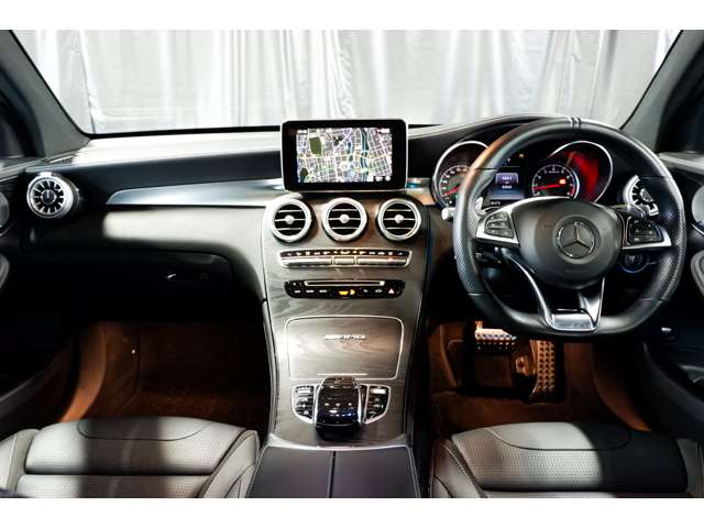 Mercedes-Benz GLC 12