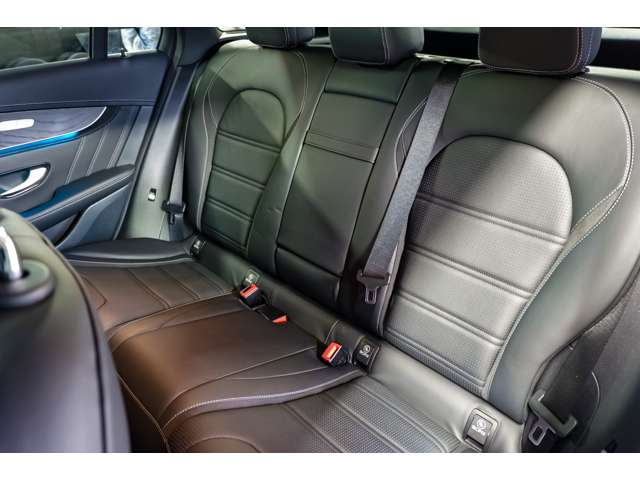Mercedes-Benz GLC 10
