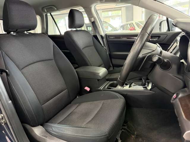 Subaru Legacy Outback 10