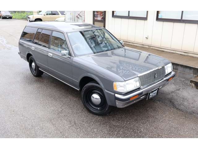 Toyota Crown Van 2