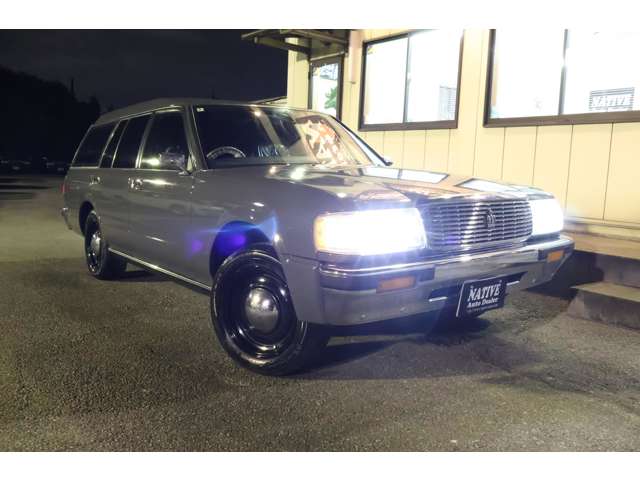 Toyota Crown Van 5