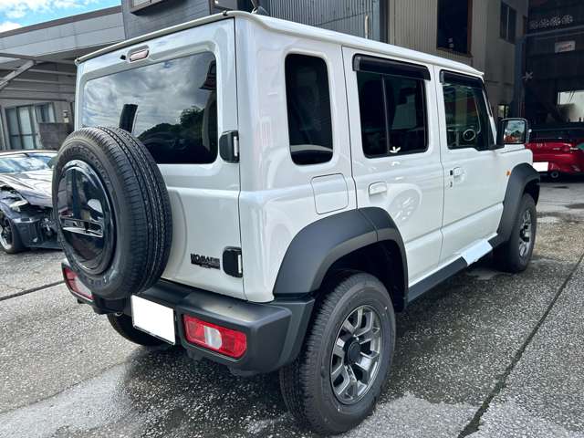 Suzuki Jimny Nomade 8